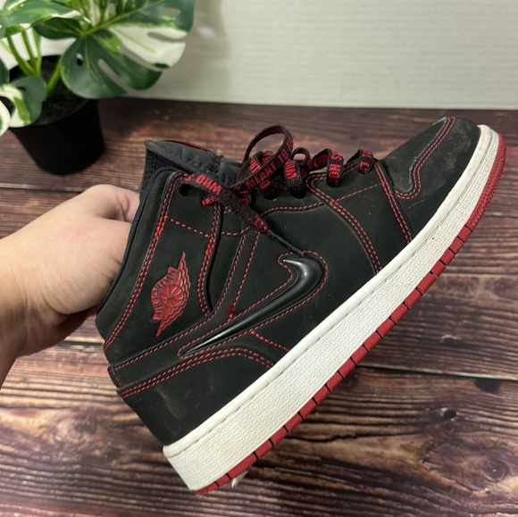 NIKE Air Jordan Retro 1 Fearless Come Fly With Me Sneakers - Picture 3 of 7